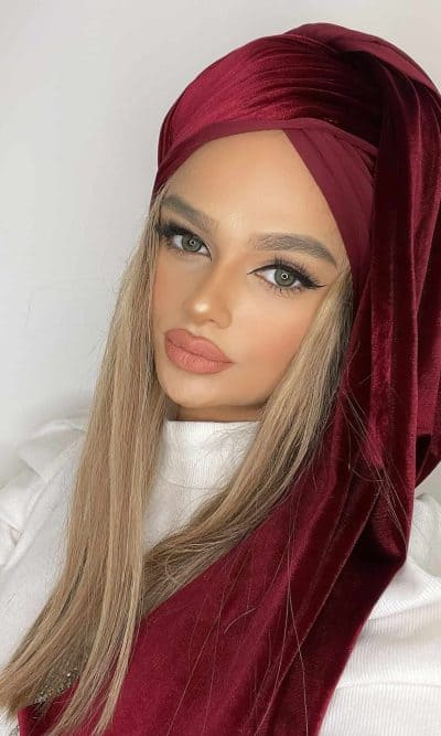 מטפחת לונג בד קטיפה גרמנית בד נוח וגמיש לקשירה מידות : אורך  2 מטר רוחב 50