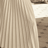 חצאית מקסי פליסה וואן סייז מתאימה עד מידה 44-46 גומי במותן כביסה עדינה ביד – מים קרים יש להימנע מהשרייה וסחיטה